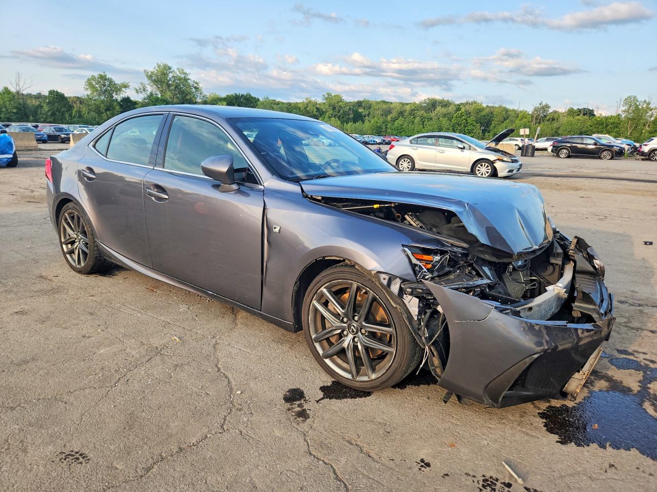 2018 LEXUS IS 300 — снимка 4