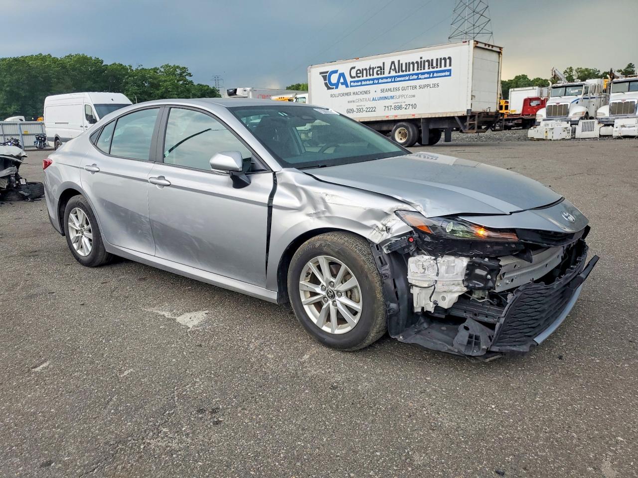 2025 TOYOTA CAMRY LE — снимка 4