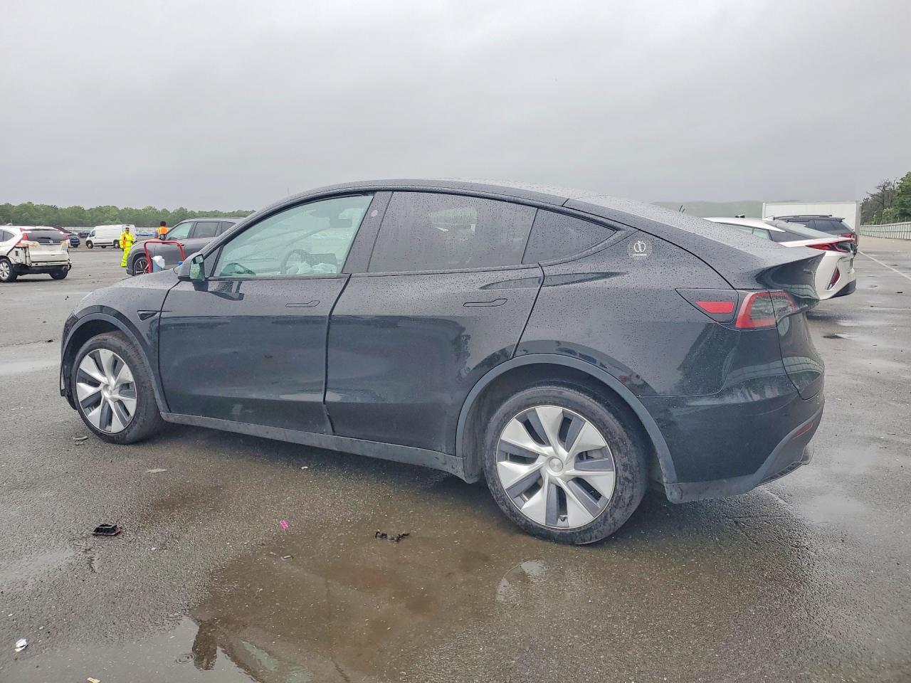 2023 TESLA MODEL Y — снимка 2