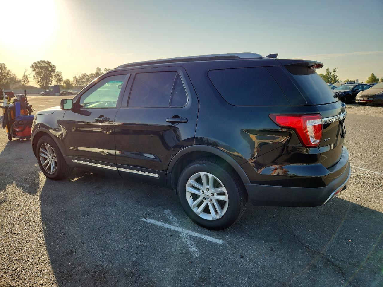 2016 FORD EXPLORER XLT — снимка 2