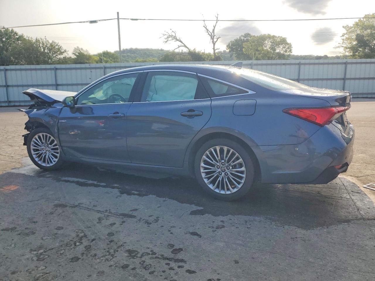 2020 TOYOTA AVALON LIMITED — снимка 2