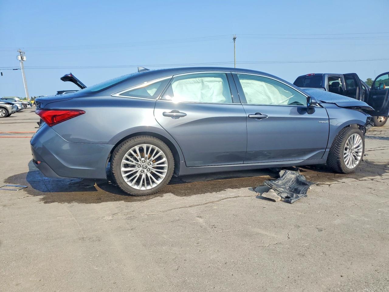2020 TOYOTA AVALON LIMITED — снимка 3