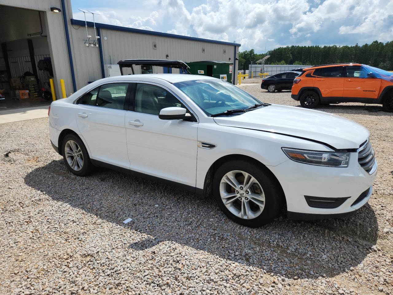 2015 FORD TAURUS SEL — снимка 4