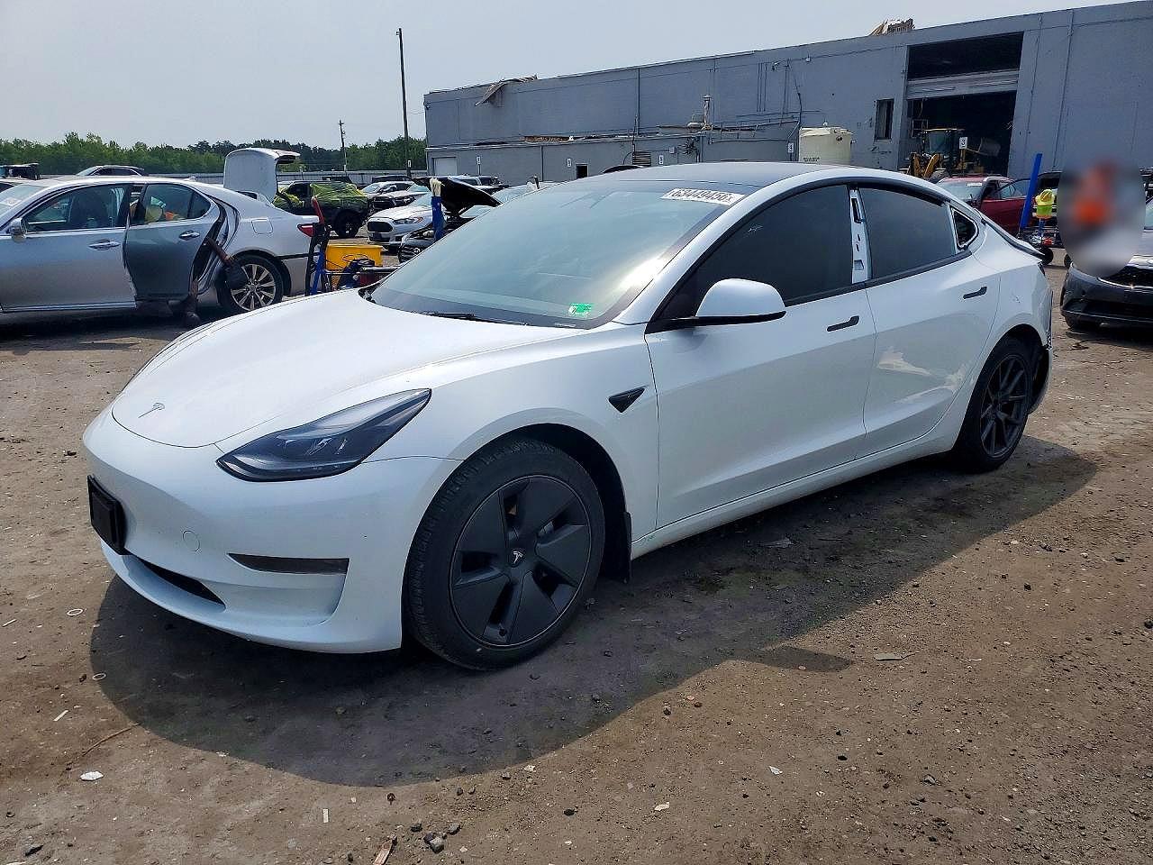 2023 TESLA MODEL 3