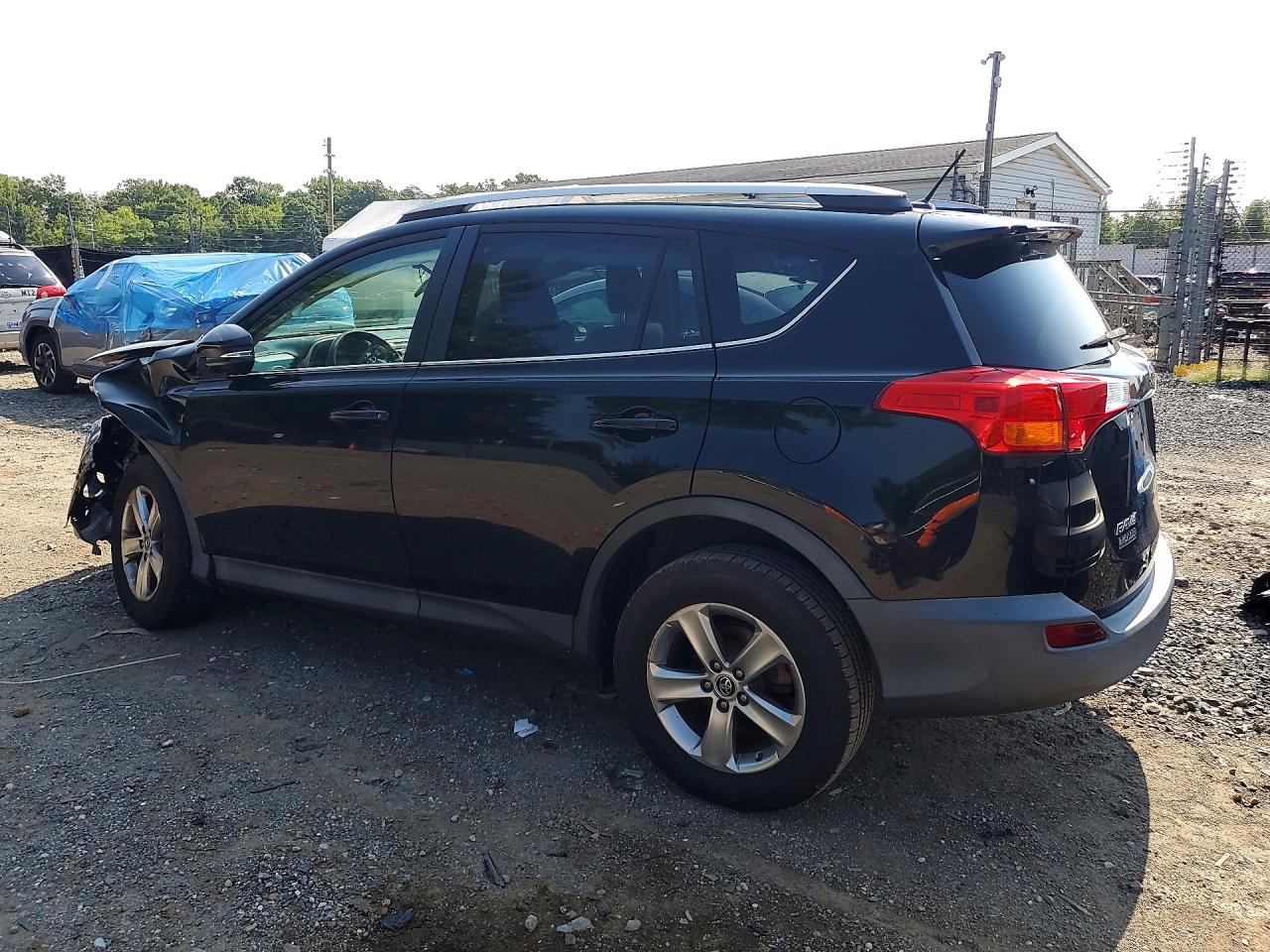 2015 TOYOTA RAV4 XLE — снимка 2