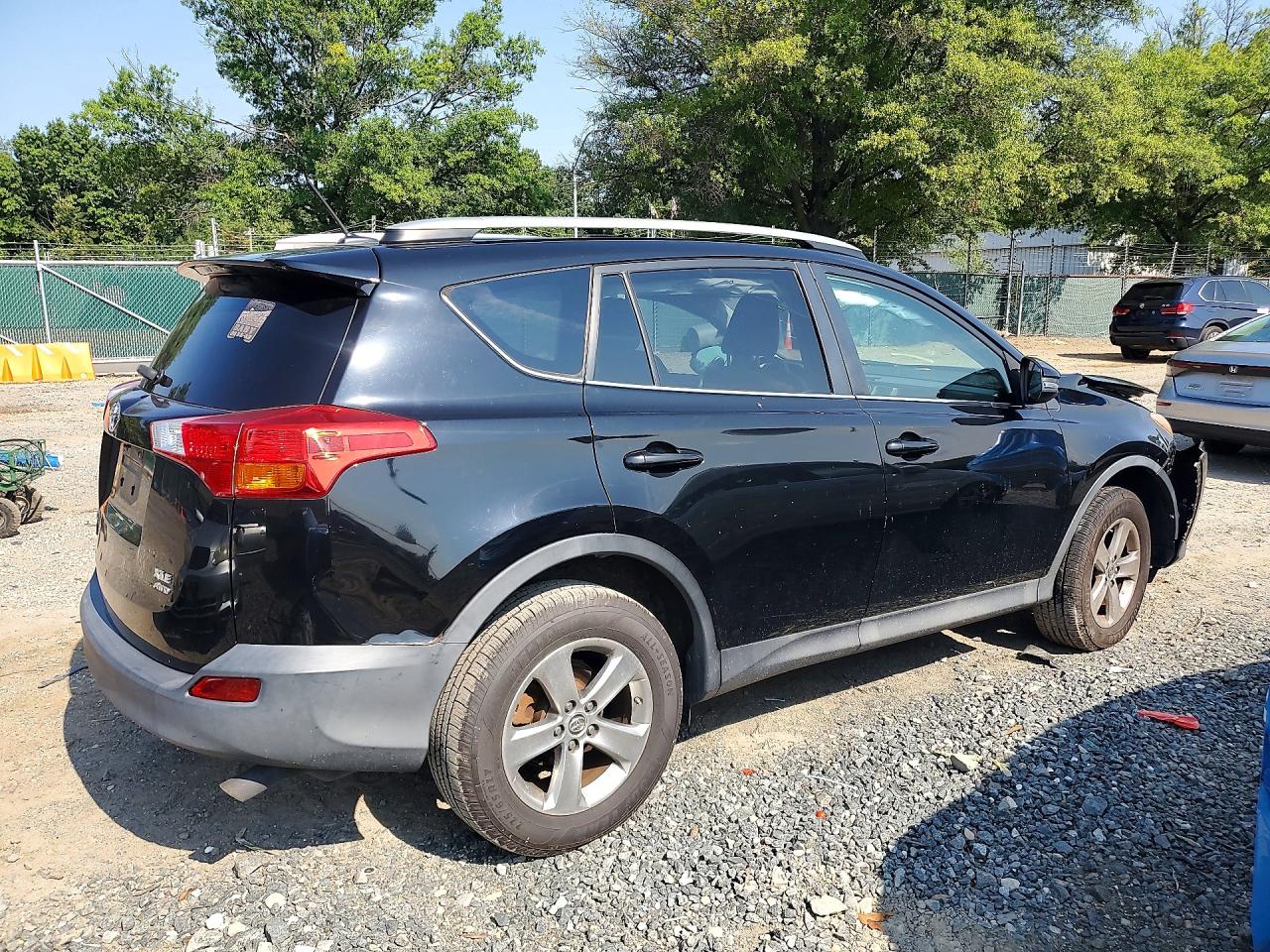 2015 TOYOTA RAV4 XLE — снимка 3