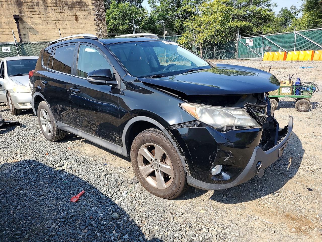 2015 TOYOTA RAV4 XLE — снимка 4