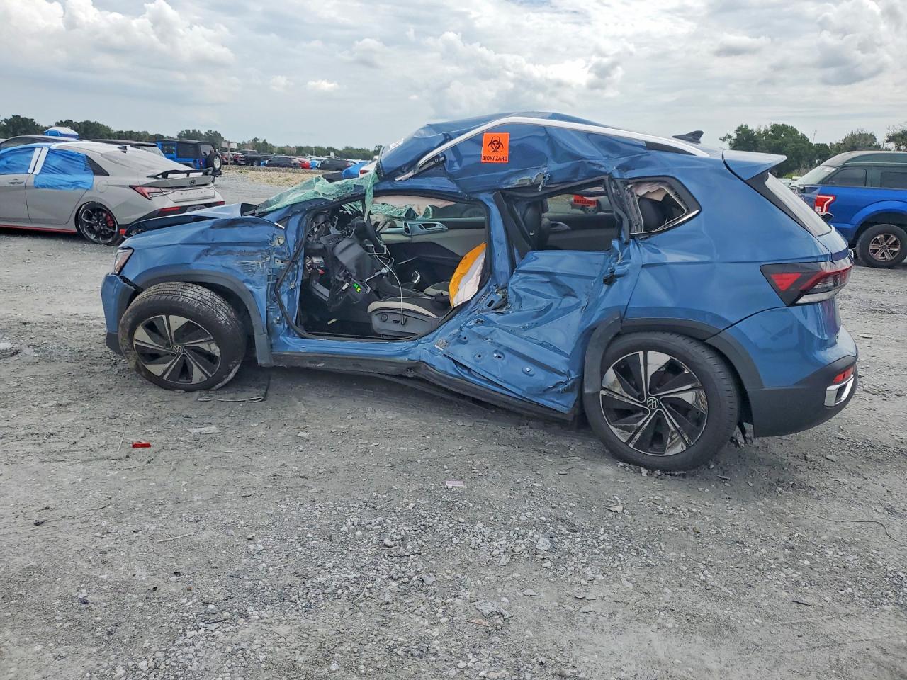 2026 VOLKSWAGEN TAOS SE — снимка 2
