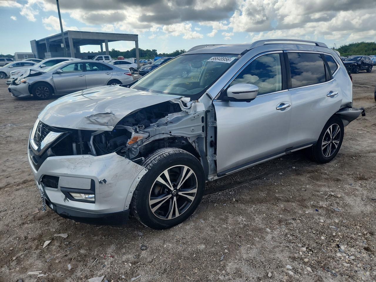 2018 NISSAN ROGUE SL