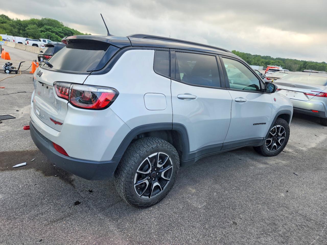 2026 JEEP COMPASS TRAILHAWK — снимка 3