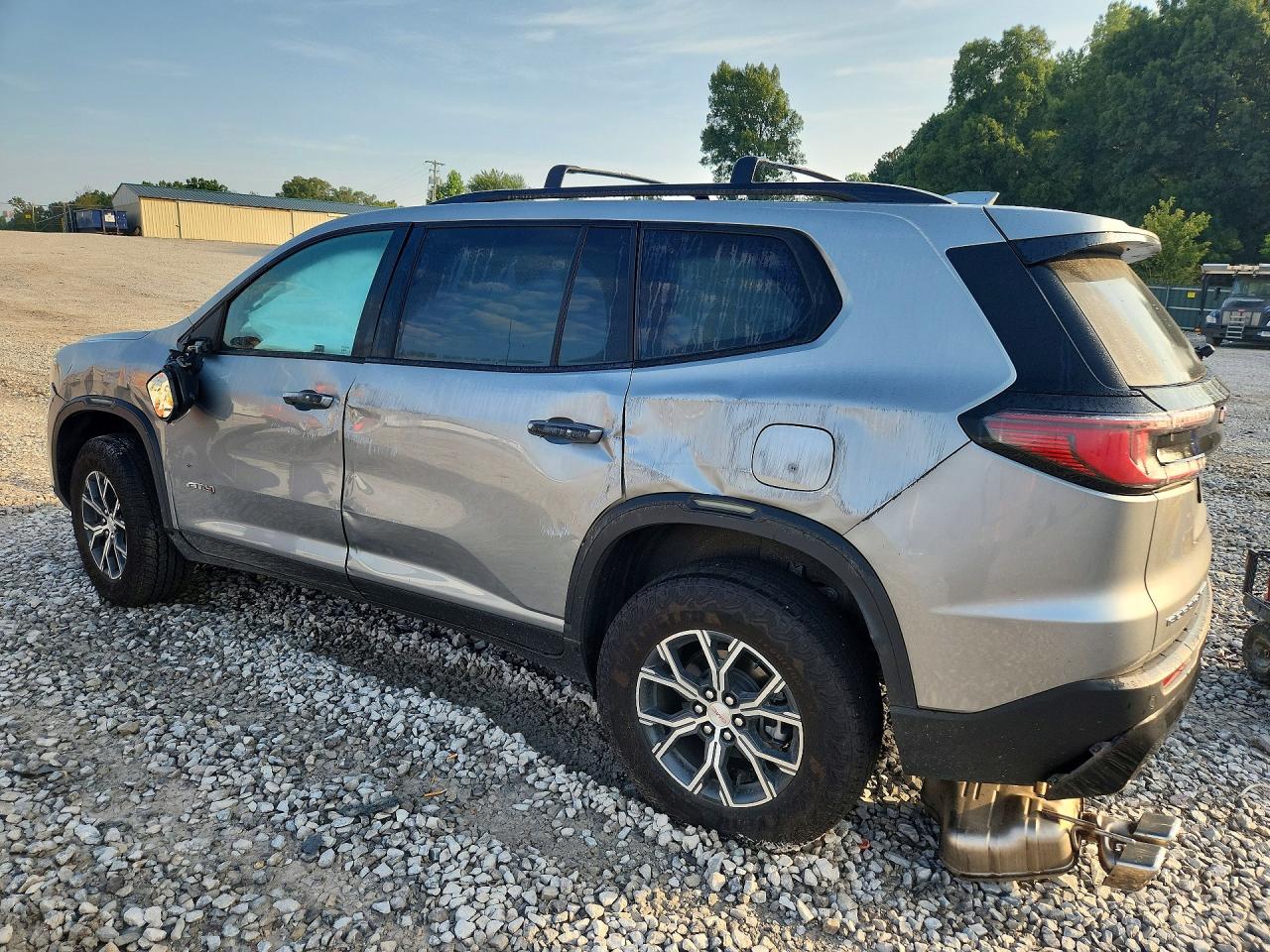 2024 GMC ACADIA AT4 — photo 2
