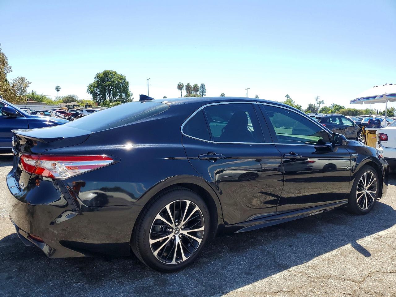 2020 TOYOTA CAMRY SE — снимка 3