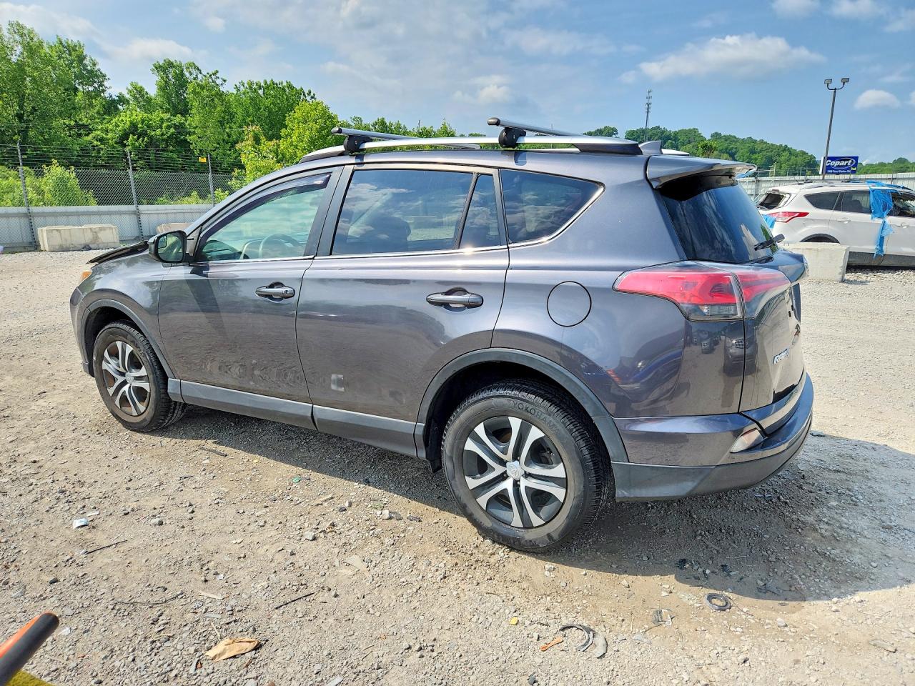 2016 TOYOTA RAV4 LE — снимка 2