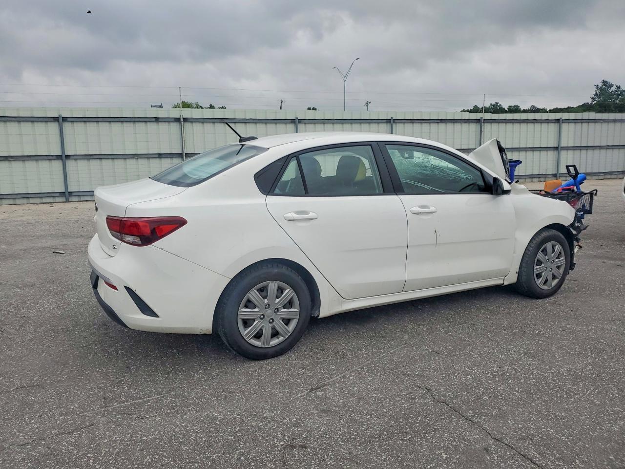 2021 KIA RIO S — снимка 3