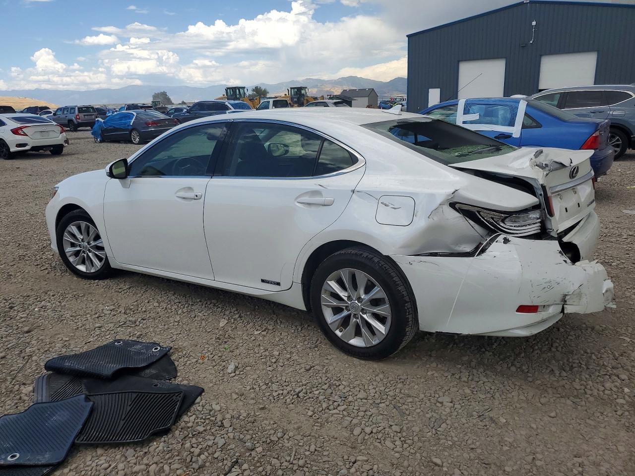 2013 LEXUS ES 300H — снимка 2
