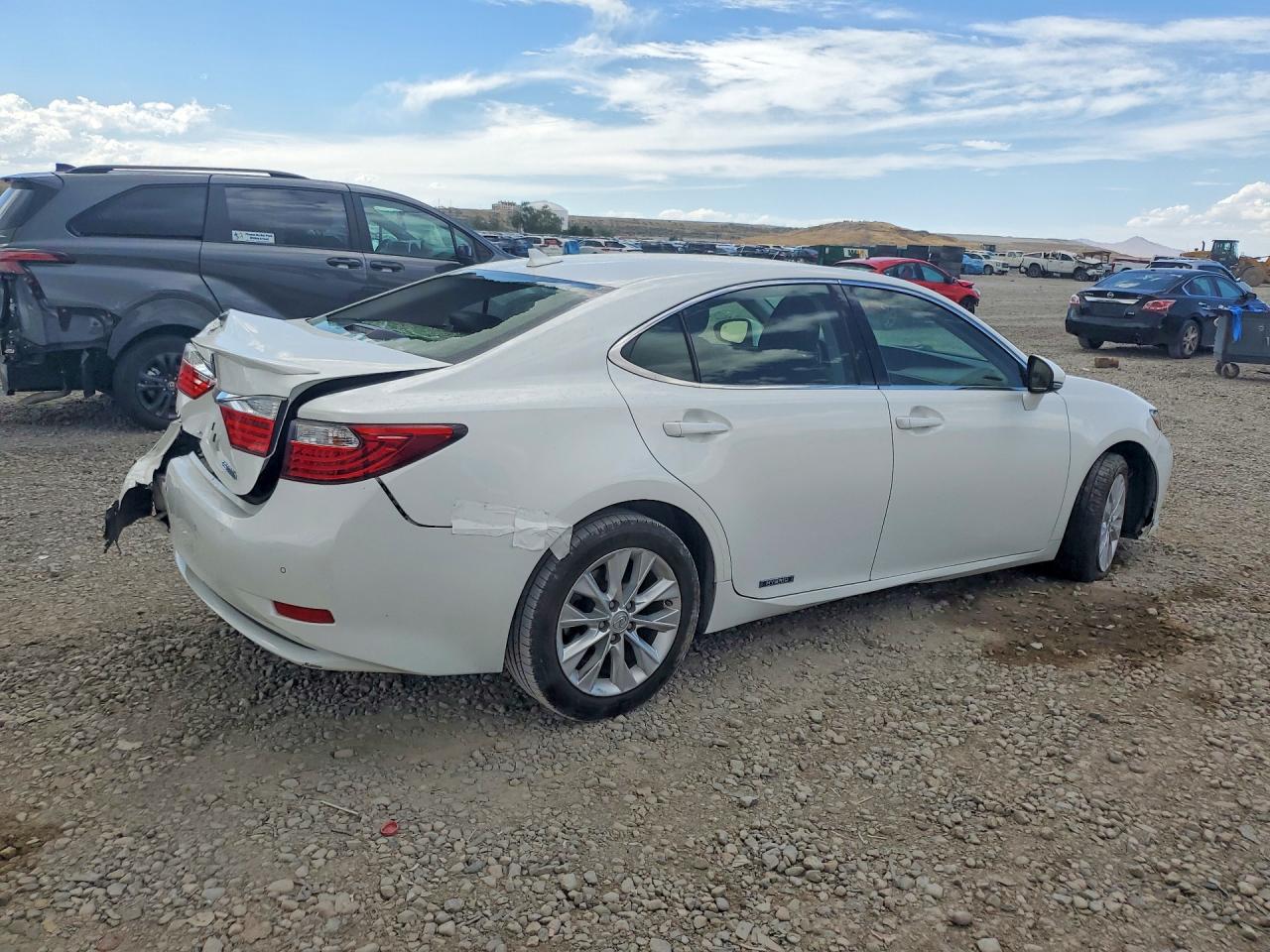 2013 LEXUS ES 300H — снимка 3