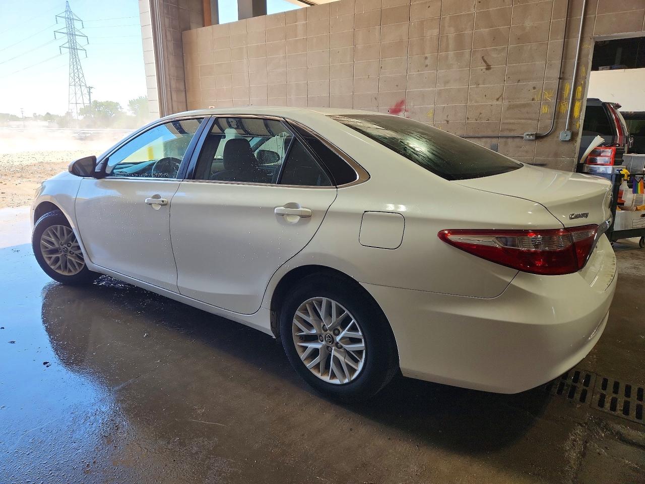 2016 TOYOTA CAMRY LE — снимка 2