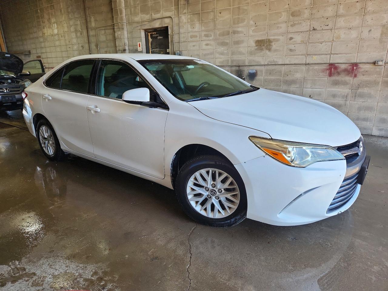 2016 TOYOTA CAMRY LE — снимка 4