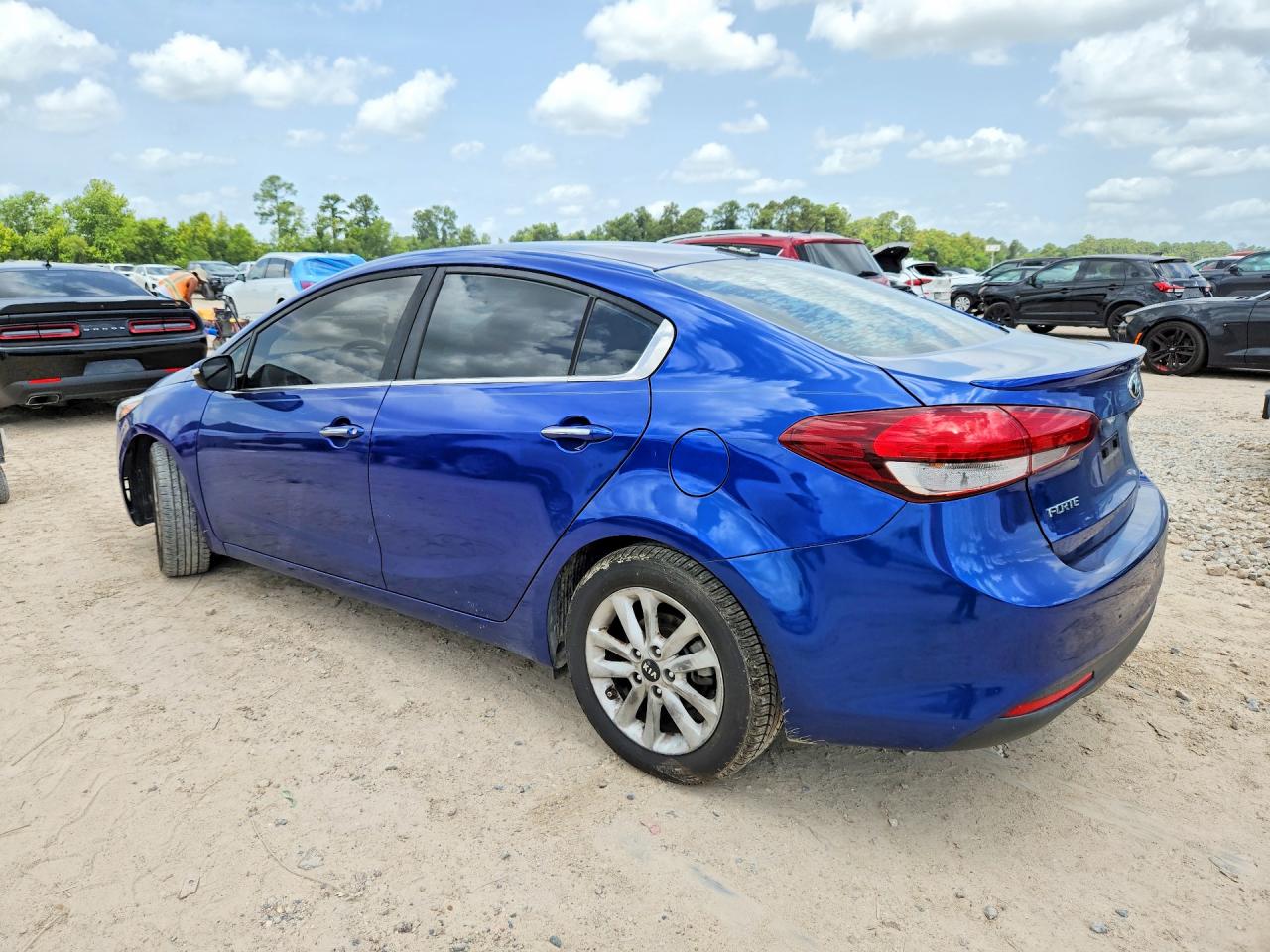 2017 KIA FORTE S — снимка 2