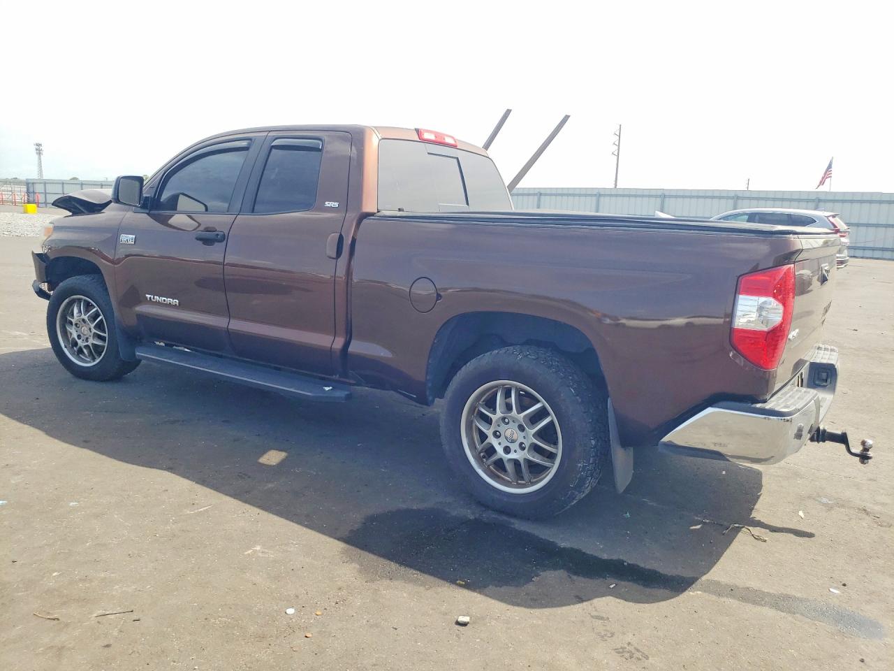 2016 TOYOTA TUNDRA SR5 — снимка 2