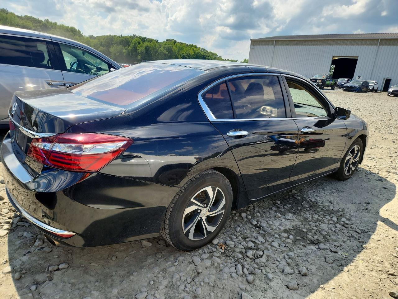 2017 HONDA ACCORD LX — снимка 3