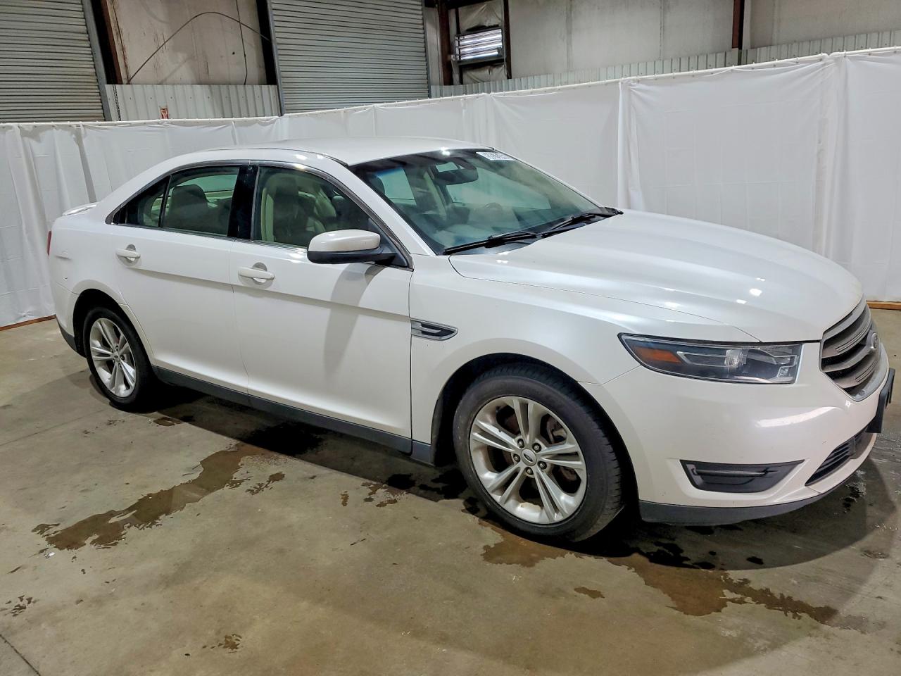 2015 FORD TAURUS SEL — снимка 4