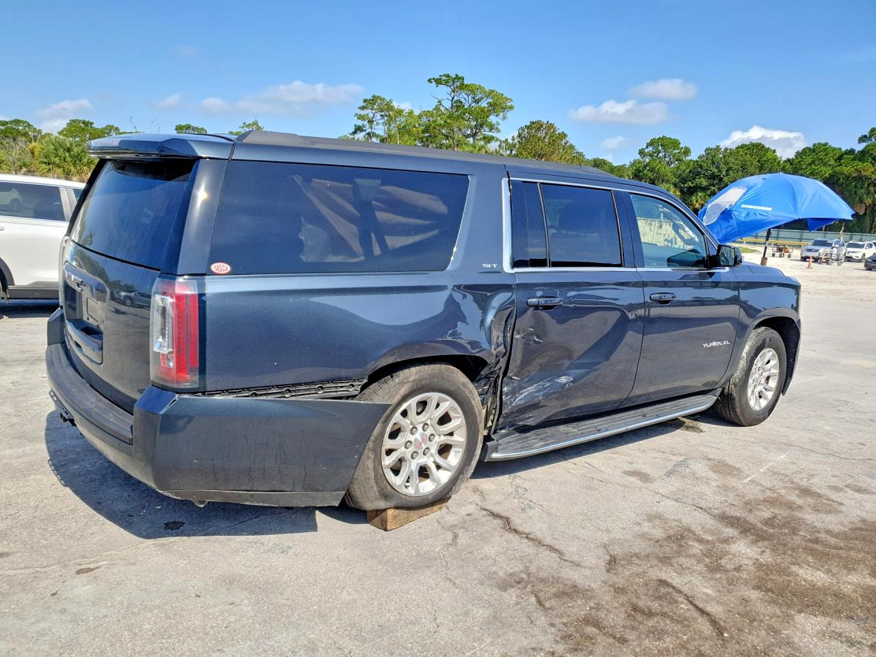 2019 GMC YUKON XL C1500 SLT — снимка 3