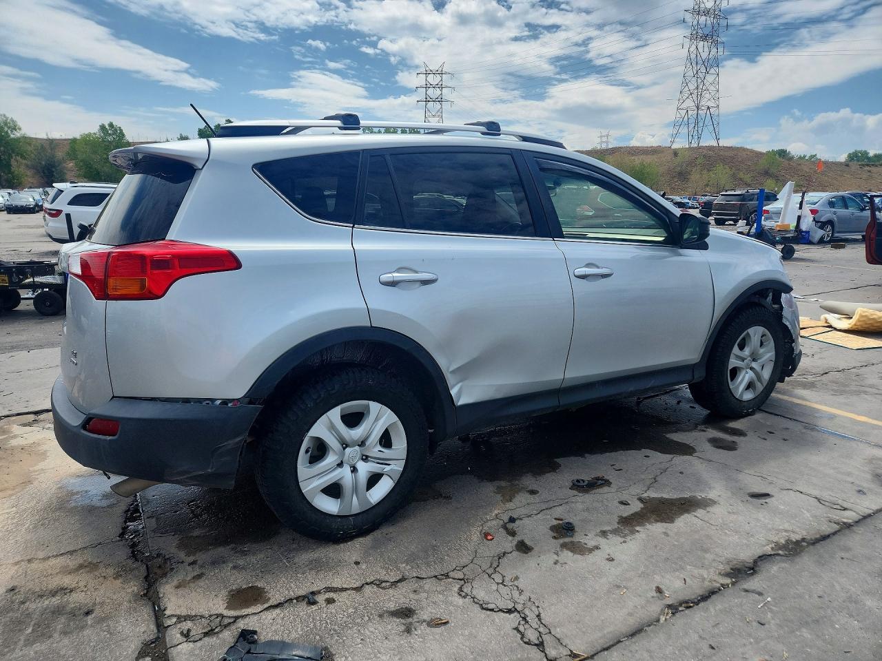 2015 TOYOTA RAV4 LE — снимка 3