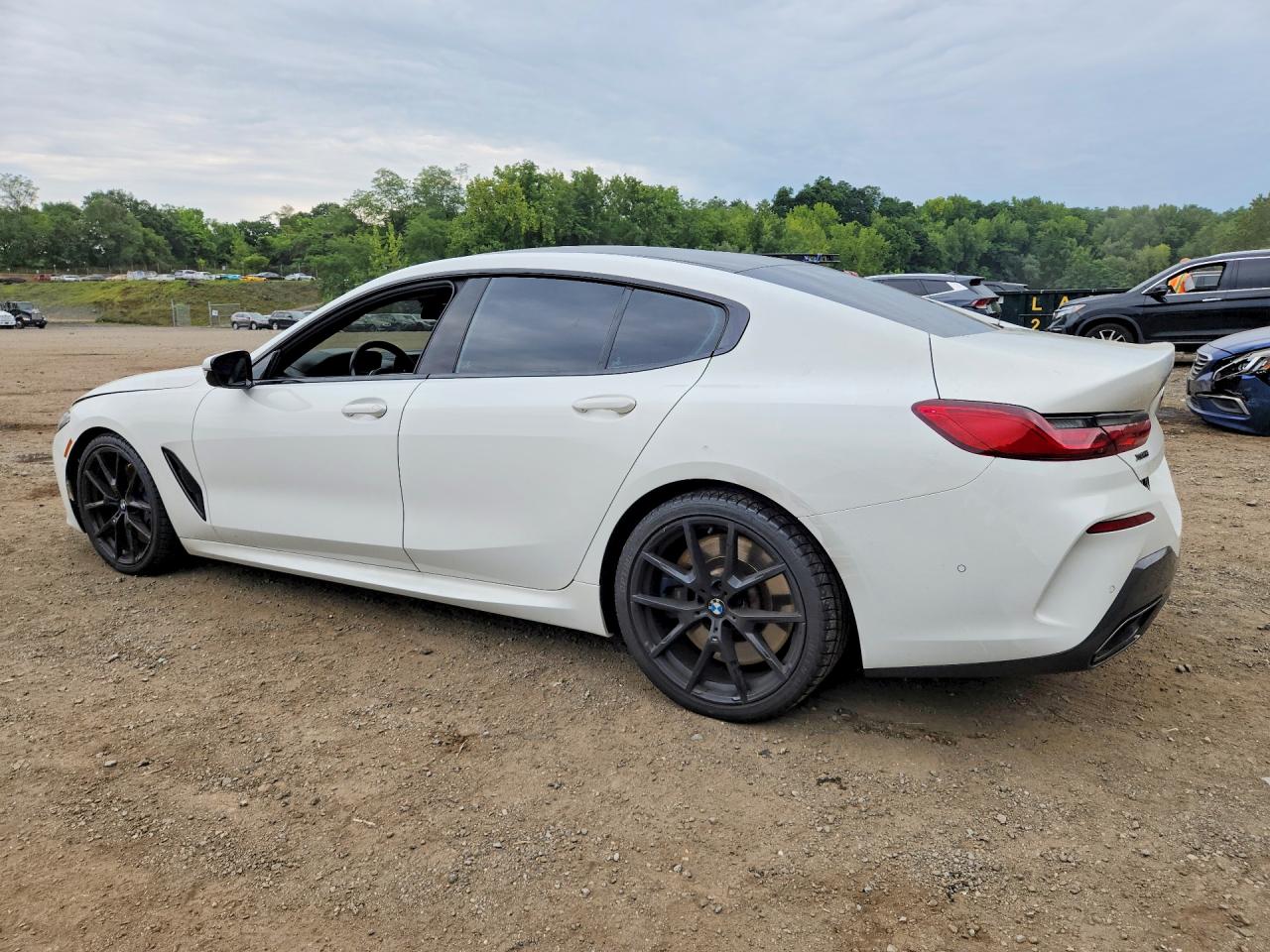 2022 BMW M850XI — снимка 2