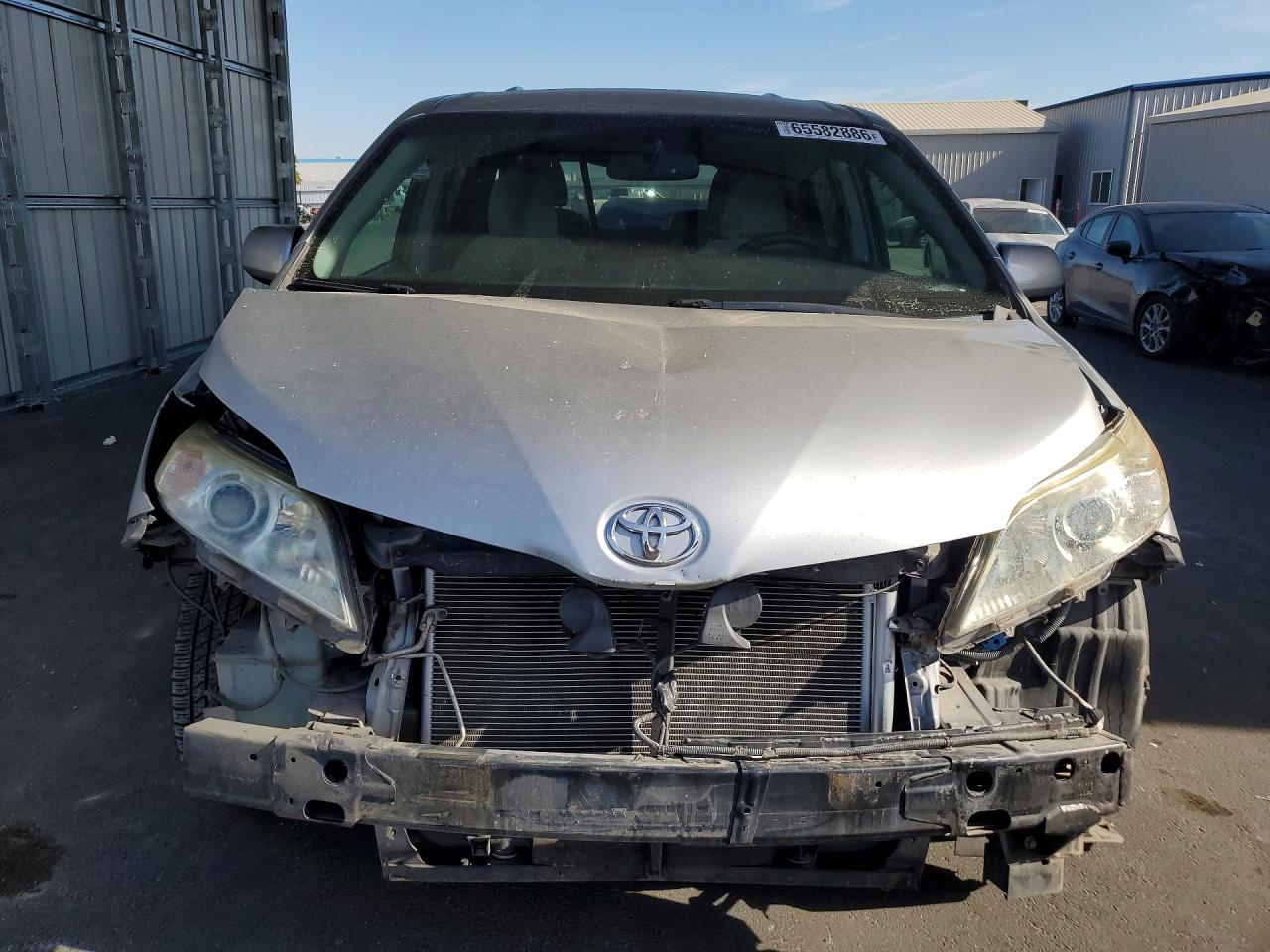 2015 TOYOTA SIENNA LE — снимка 5