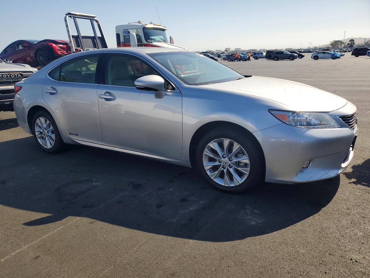 2015 LEXUS ES 300H — снимка 4
