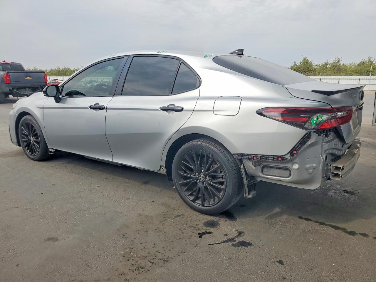 2021 TOYOTA CAMRY SE NIGHTSHADE — снимка 2