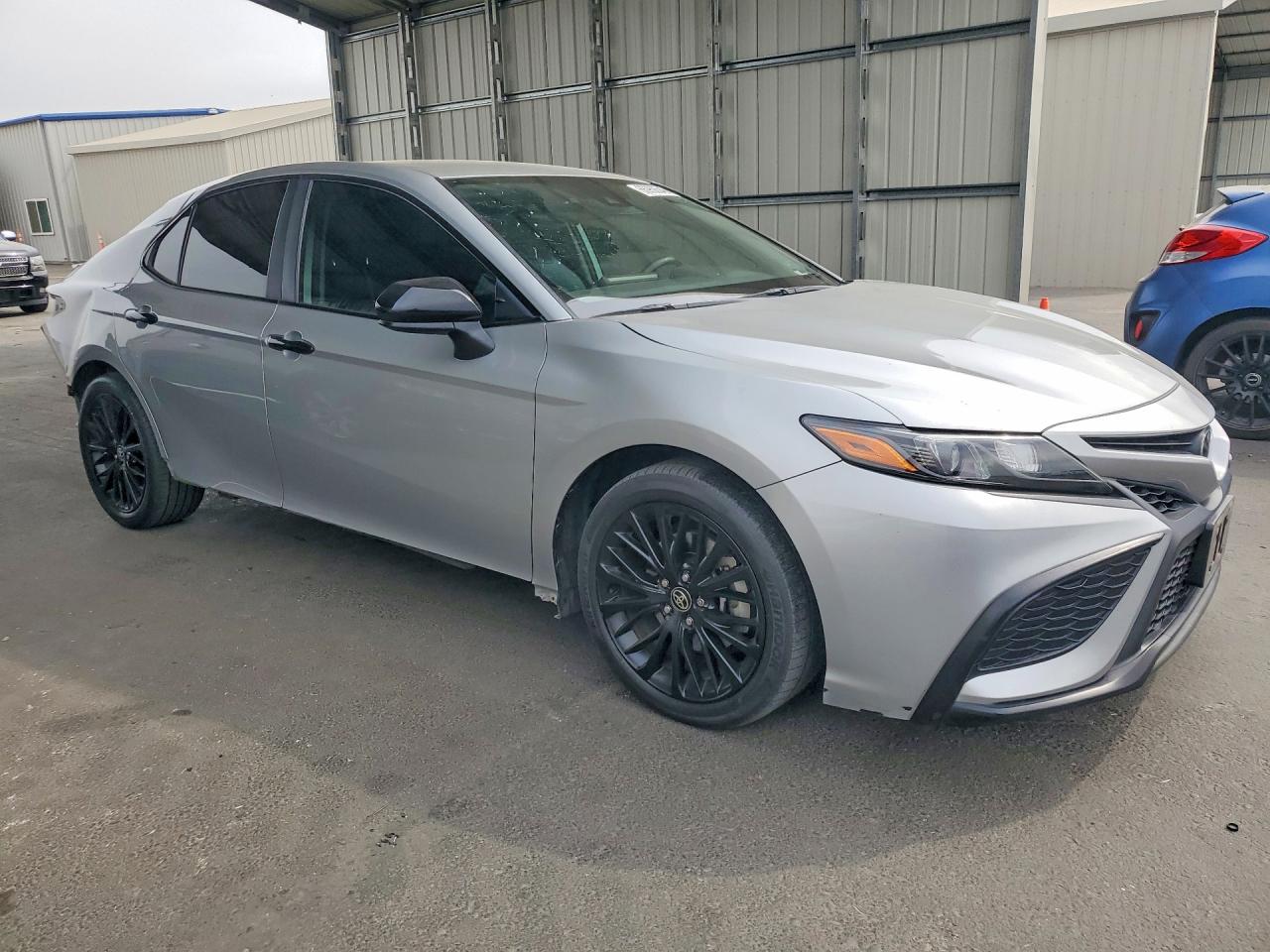2021 TOYOTA CAMRY SE NIGHTSHADE — снимка 4