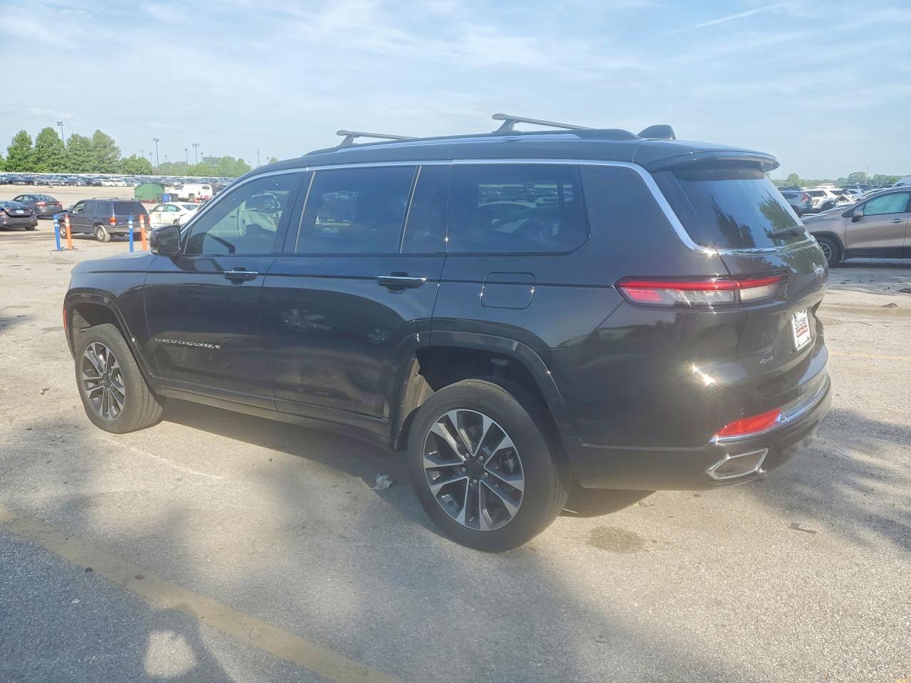 2023 JEEP GRAND CHEROKEE L OVERLAND — снимка 2