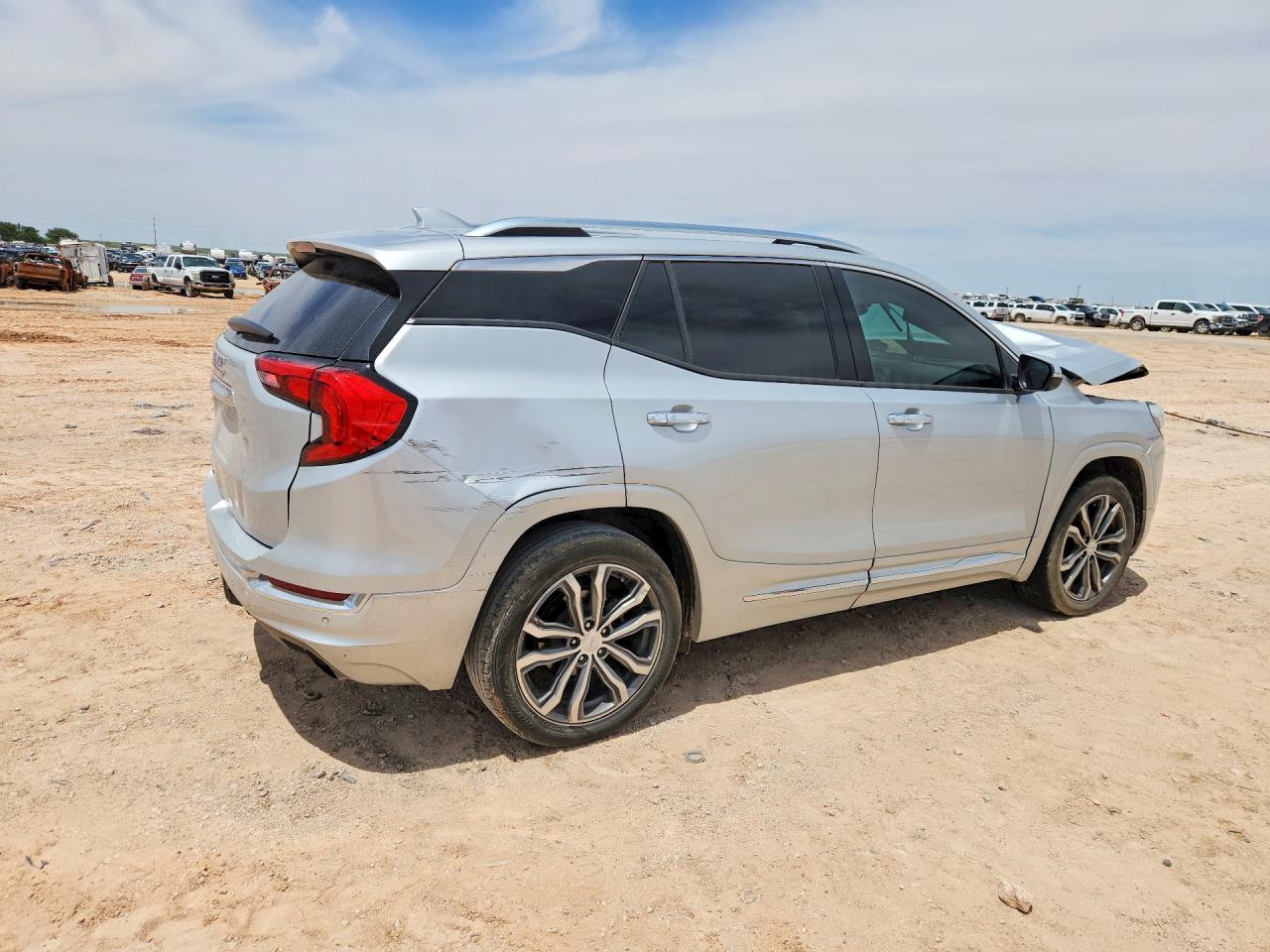 2019 GMC TERRAIN DENALI — снимка 3