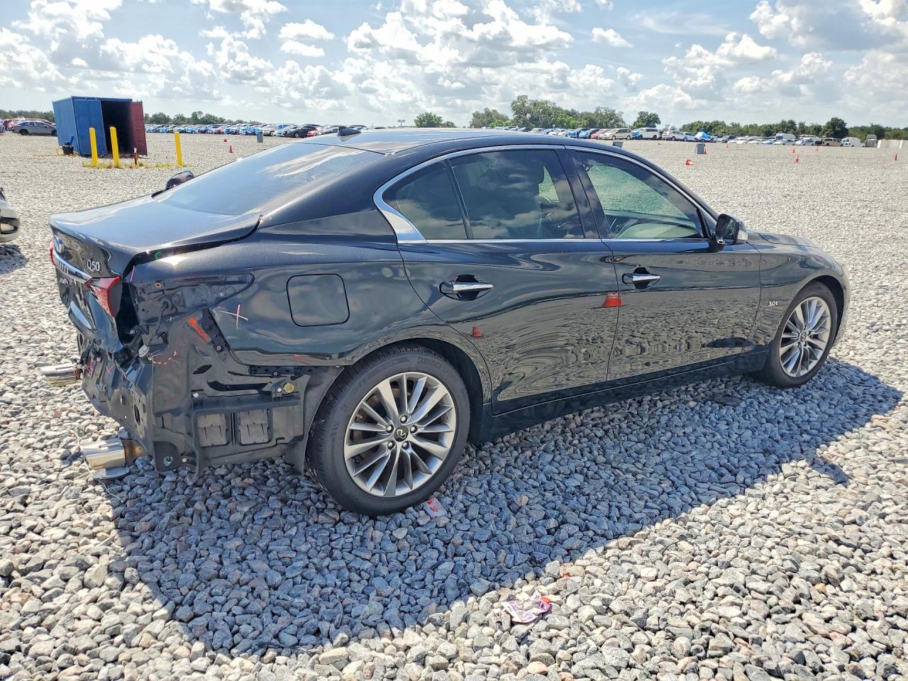 2019 INFINITI Q50 3.0T LUXE — снимка 3