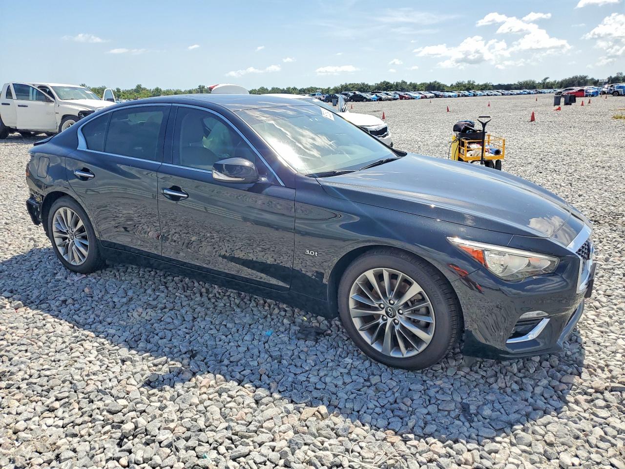 2019 INFINITI Q50 3.0T LUXE — снимка 4