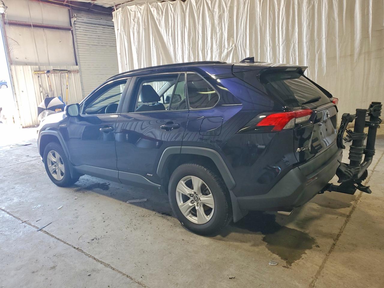 2019 TOYOTA RAV4 HYBRID XLE — снимка 2