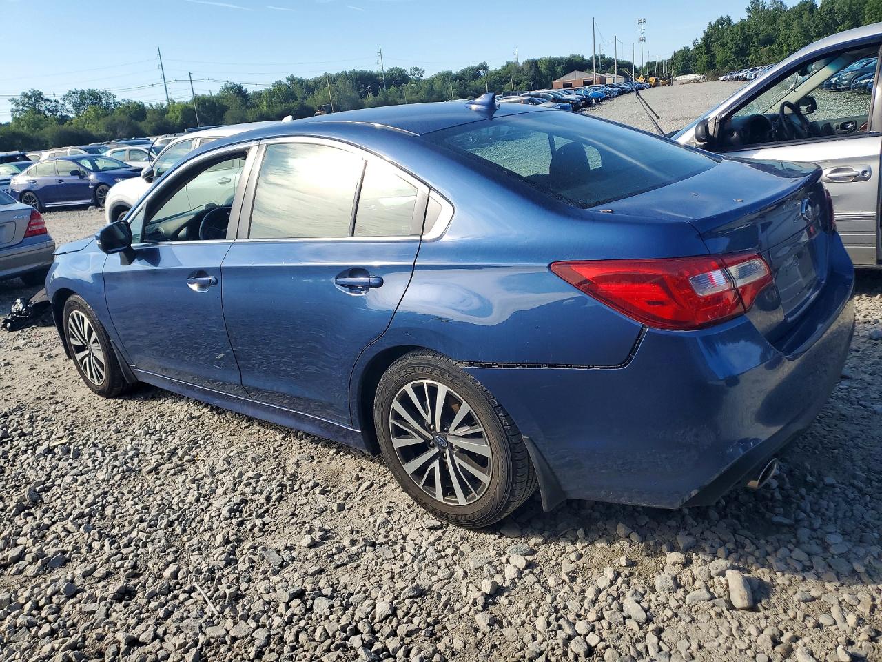 2019 SUBARU LEGACY 2.5I PREMIUM — снимка 2