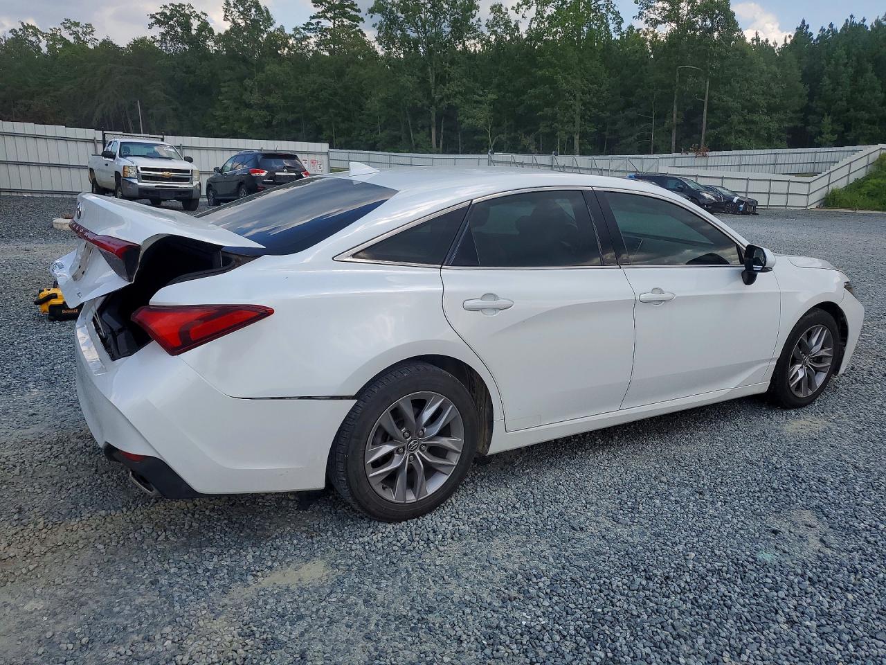 2020 TOYOTA AVALON XLE — снимка 3