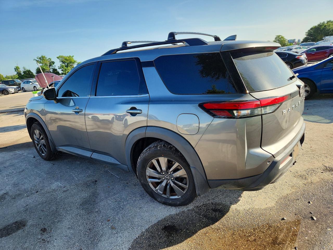 2022 NISSAN PATHFINDER SV — снимка 2