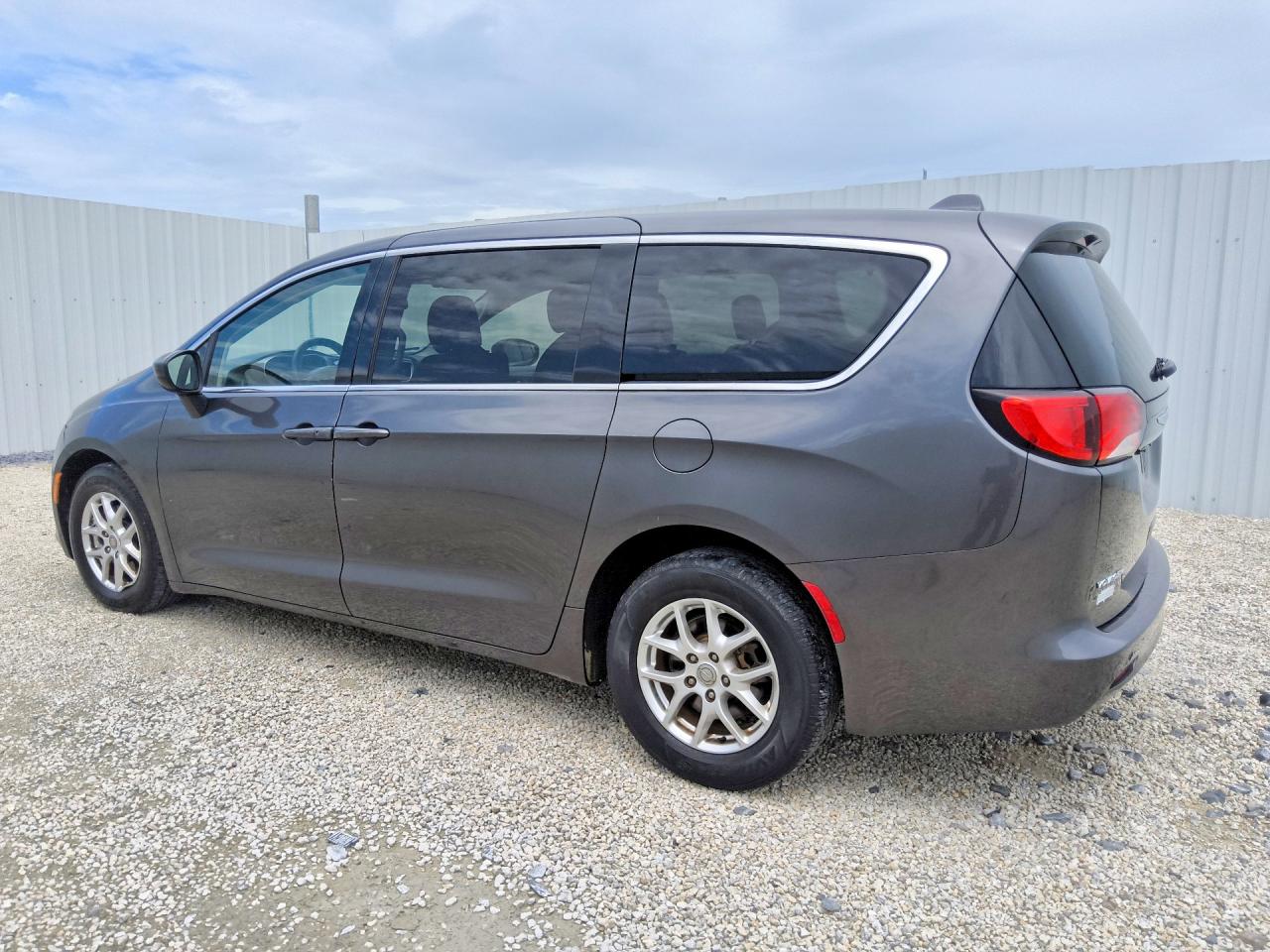 2020 CHRYSLER VOYAGER LX — снимка 2