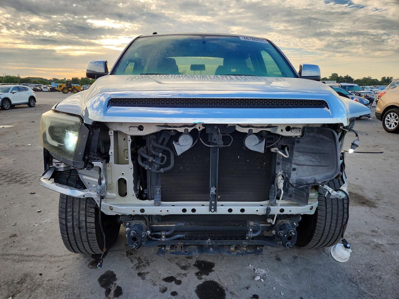 2017 TOYOTA TUNDRA CREWMAX LIMITED — снимка 5