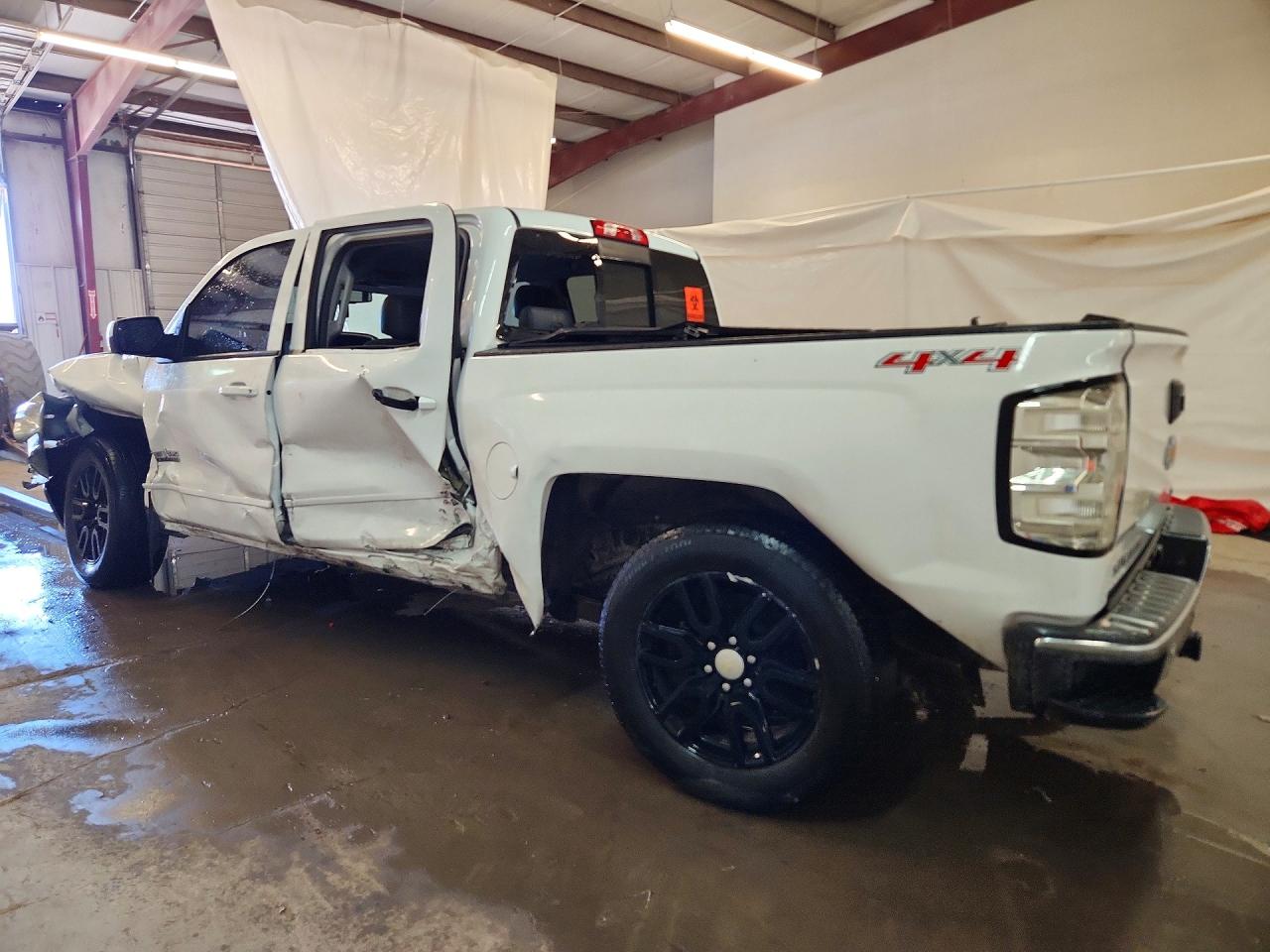 2017 CHEVROLET SILVERADO K1500 LT — снимка 2