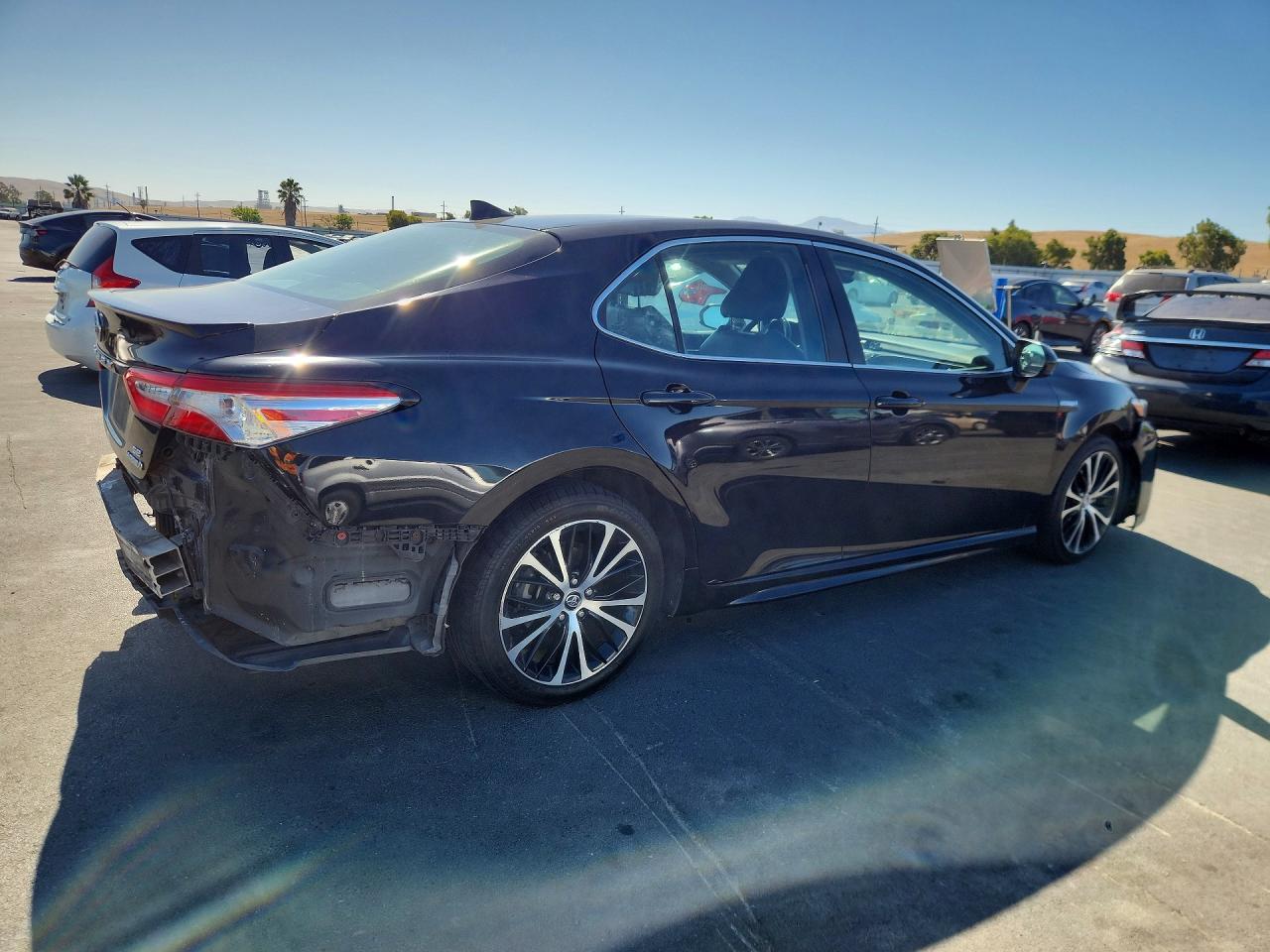 2020 TOYOTA CAMRY SE — снимка 3