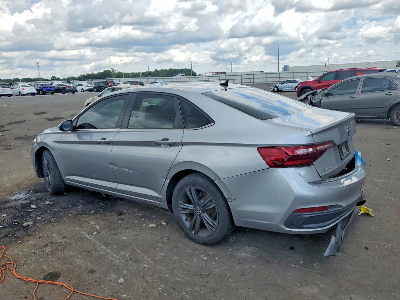 2022 VOLKSWAGEN JETTA SE — снимка 2