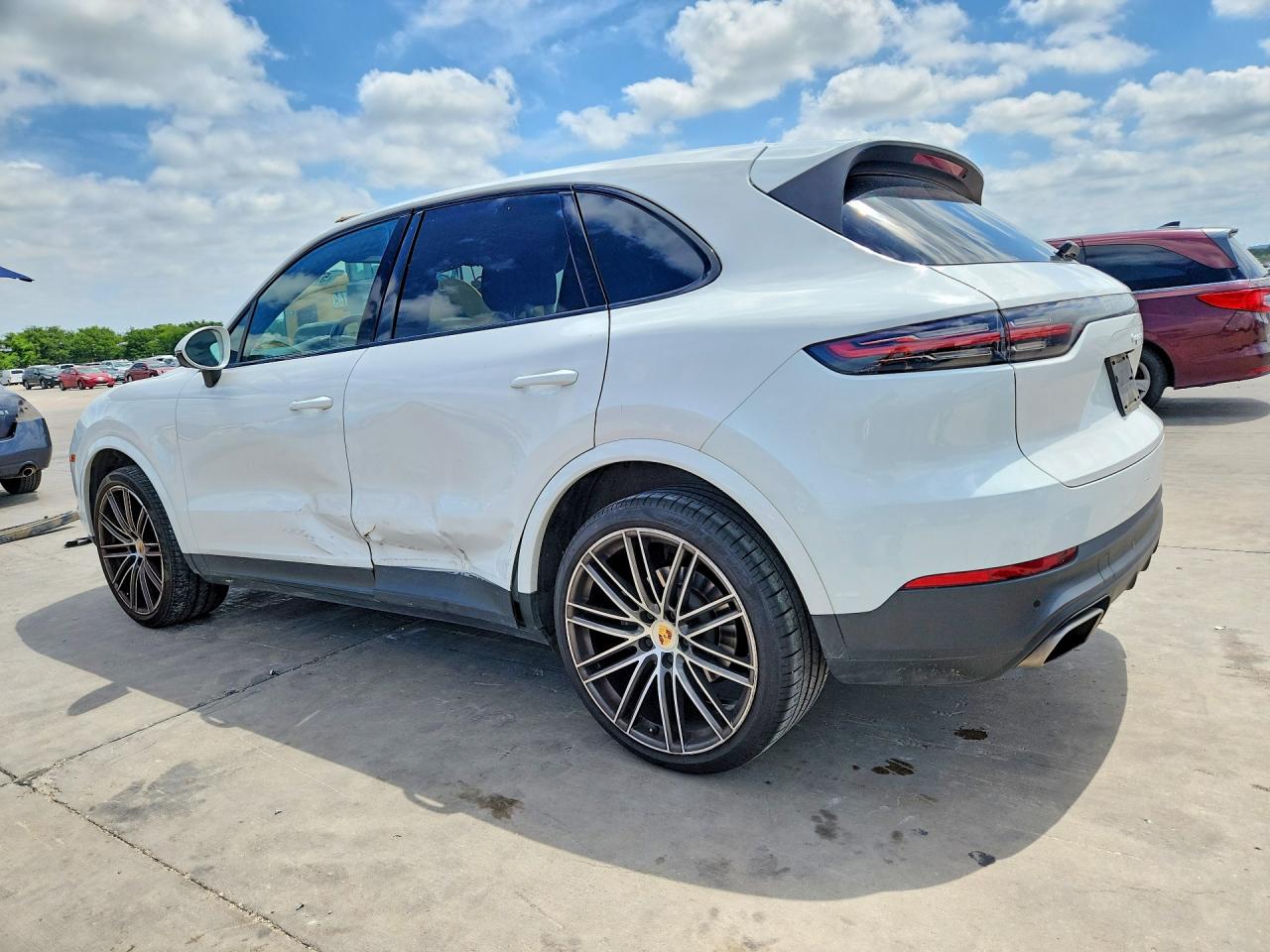 2020 PORSCHE CAYENNE — снимка 2