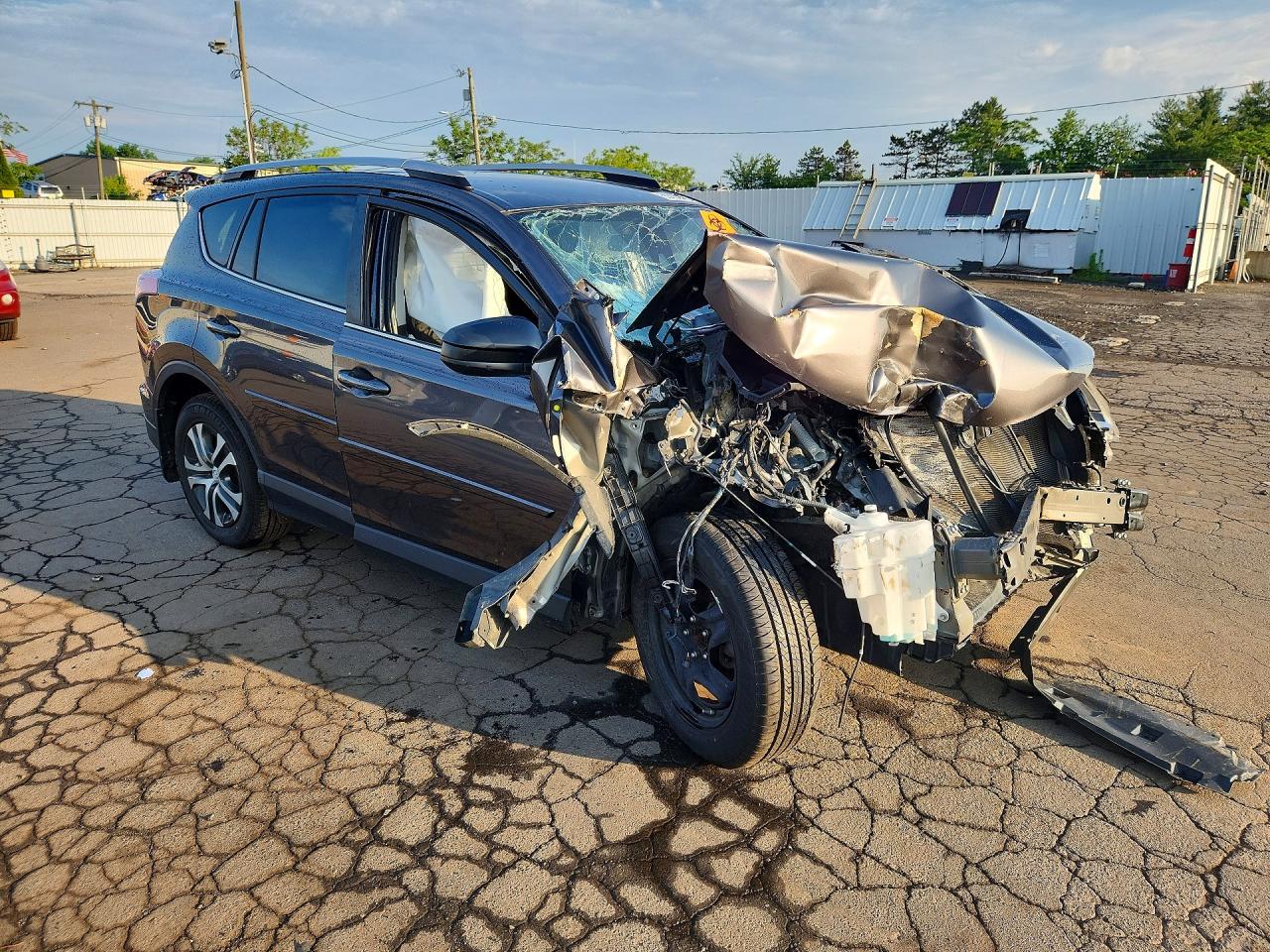 2017 TOYOTA RAV4 LE — снимка 4