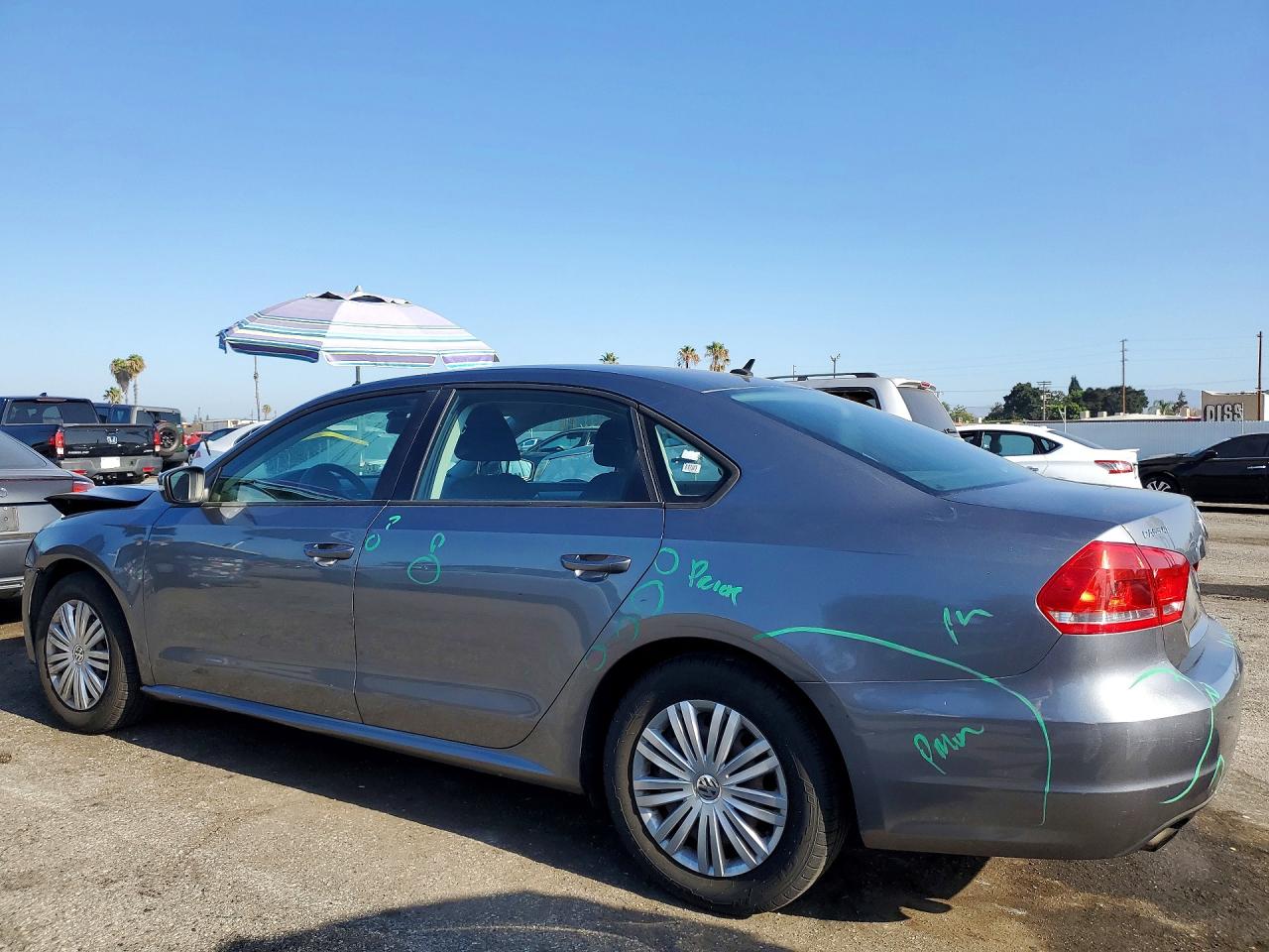 2015 VOLKSWAGEN PASSAT S — снимка 2