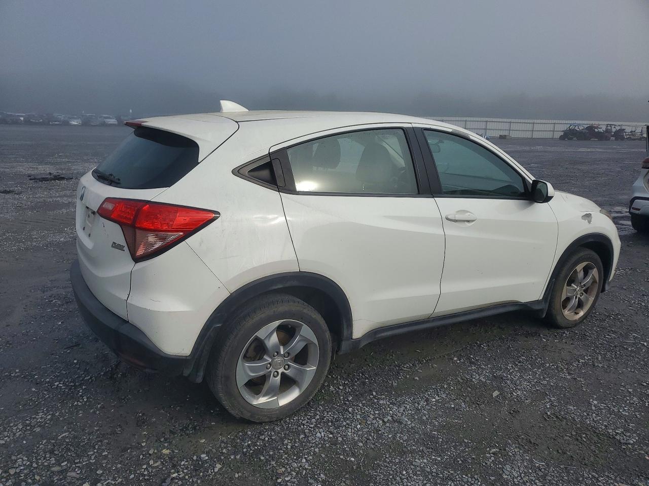 2017 HONDA HR-V LX — снимка 3